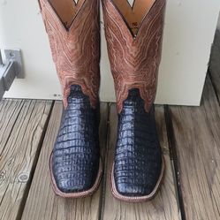 Brand Lucchese 1883 