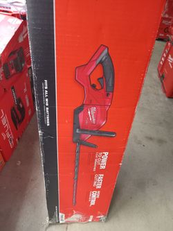 MILWAUKEE M18 FUEL BRUSHLESS HEDGE TRIMMER