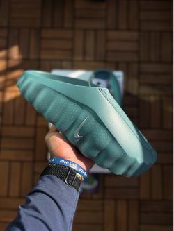 Nike Mind 001 Mineral Green