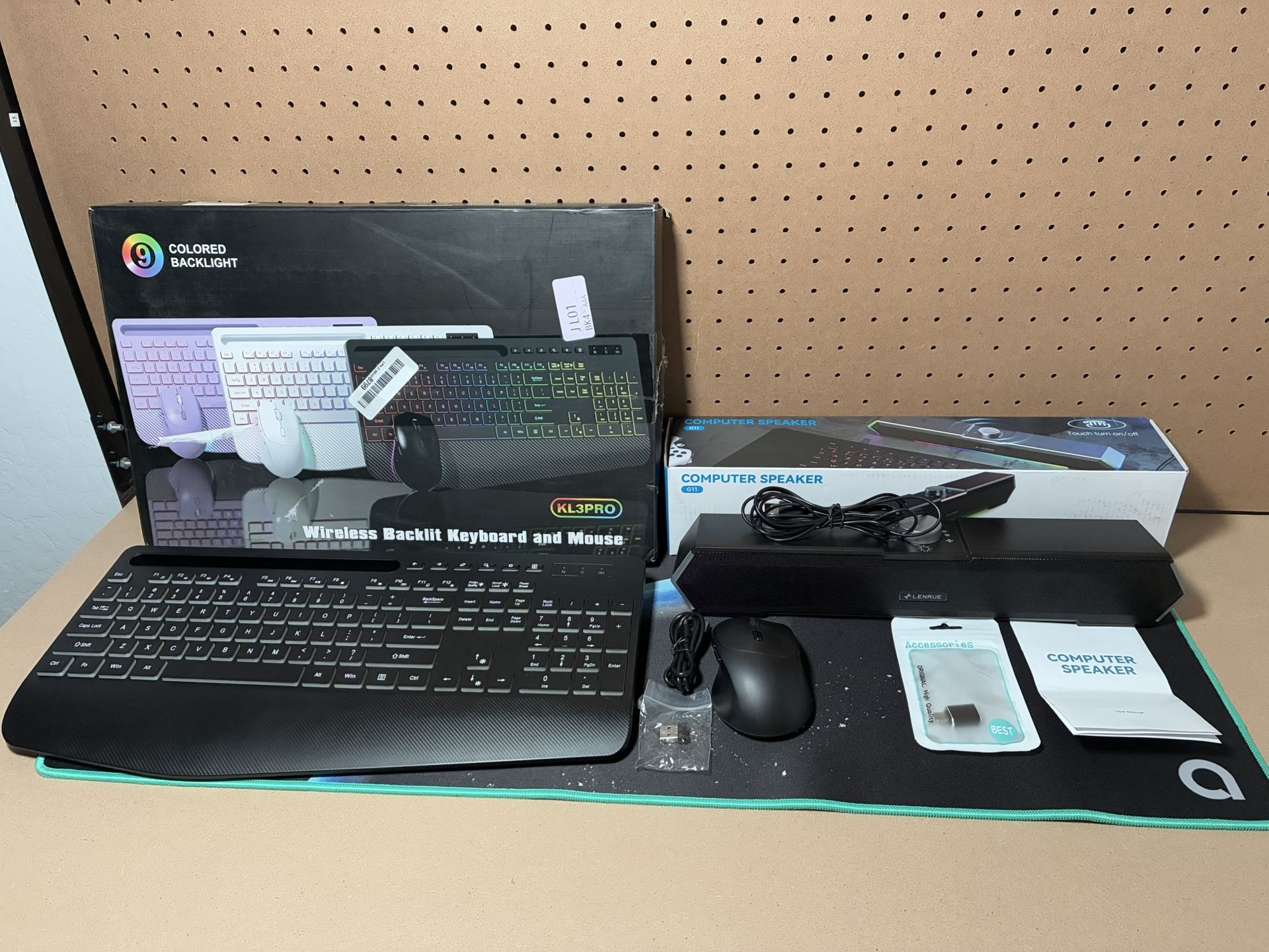 Black Wireless Keyboard & Mouse, W/ Speaker
