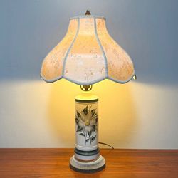 Vintage Mid Century Modern Ceramic Porcelain Floral Table Lamp