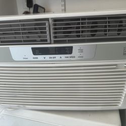 Frigidaire Window AC 