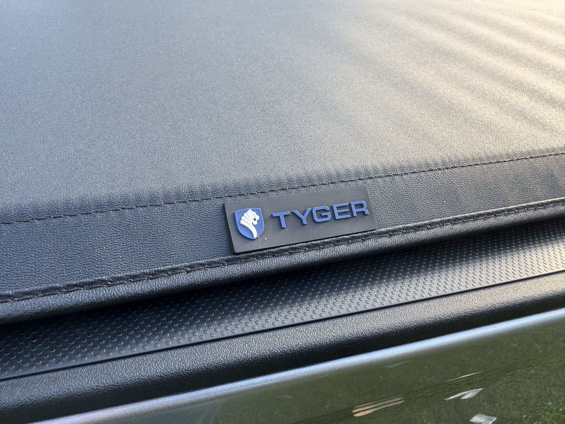 TYGER T3 Soft Tri-fold fit Bed Cover For 2016-2023 Tacoma