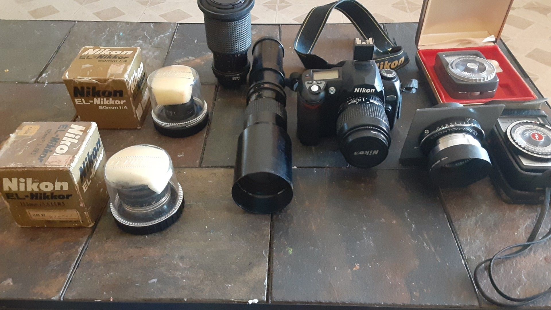 Nikon camara and lens