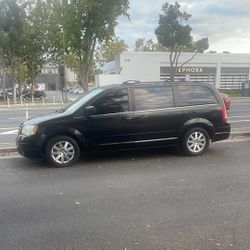 2008 Chrysler Town & Country