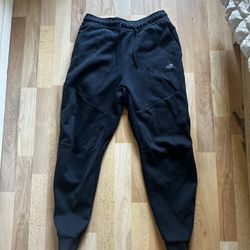 Nike Tech Joggers