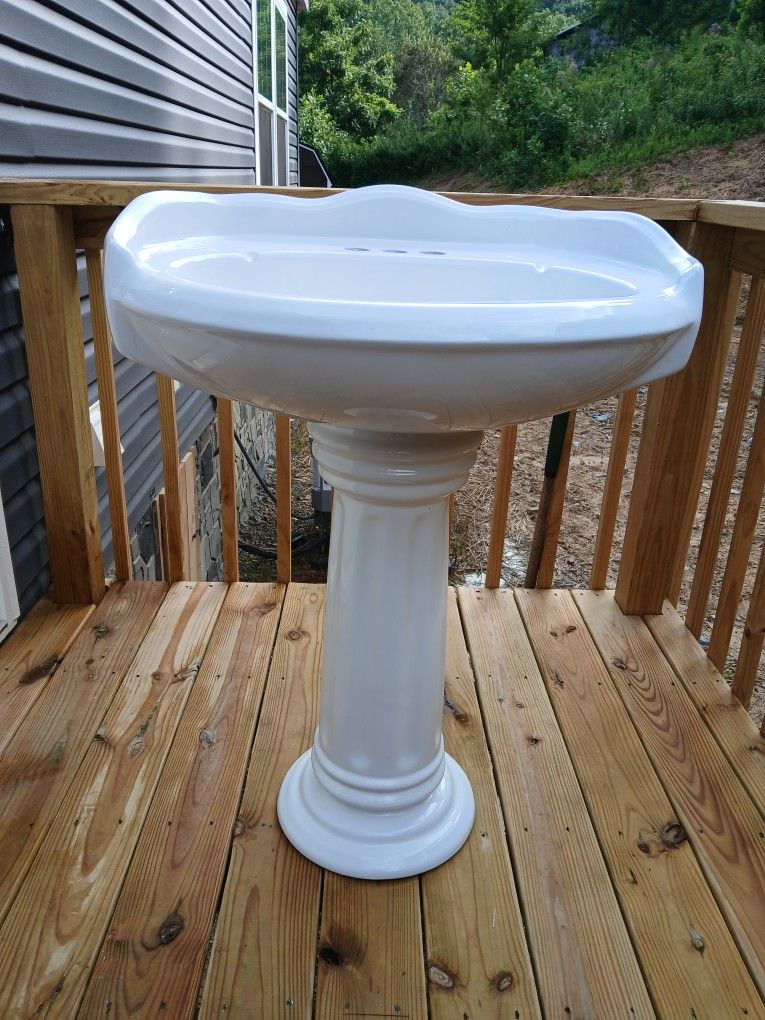 PEDESTAL  SINK