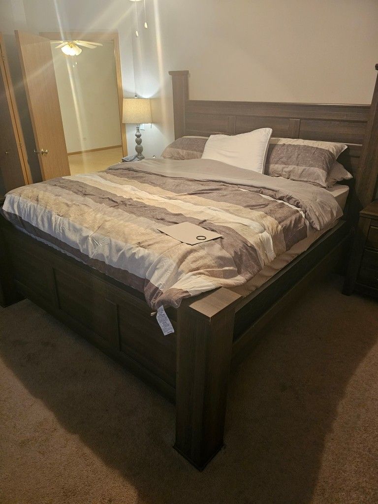 King Bedroom Set