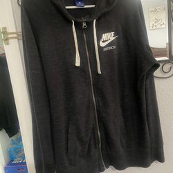 Nike sweater