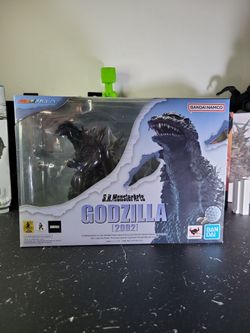 Godzilla 2002 S.H monster arts godzilla action figure READ DESCRIPTION