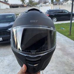 Motorcycle Helmet (Medium) 