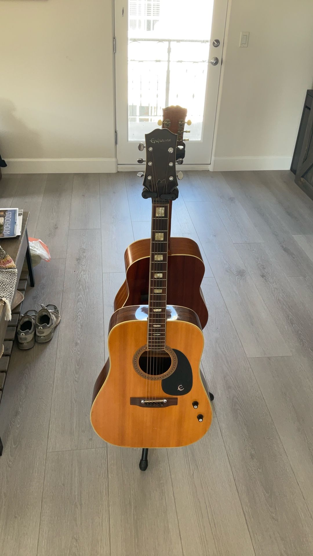 Acoustic Guitars-vintage