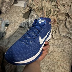 Kobe 6 Dodgers Size 11.5