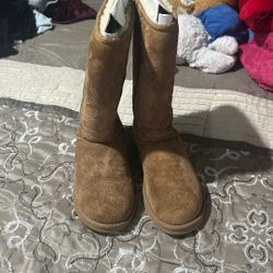 UGGS, Brown, Size 6 In Womens