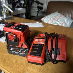 Milwaukee Top Off With 4.0 Ah Battery And Charger Like New 