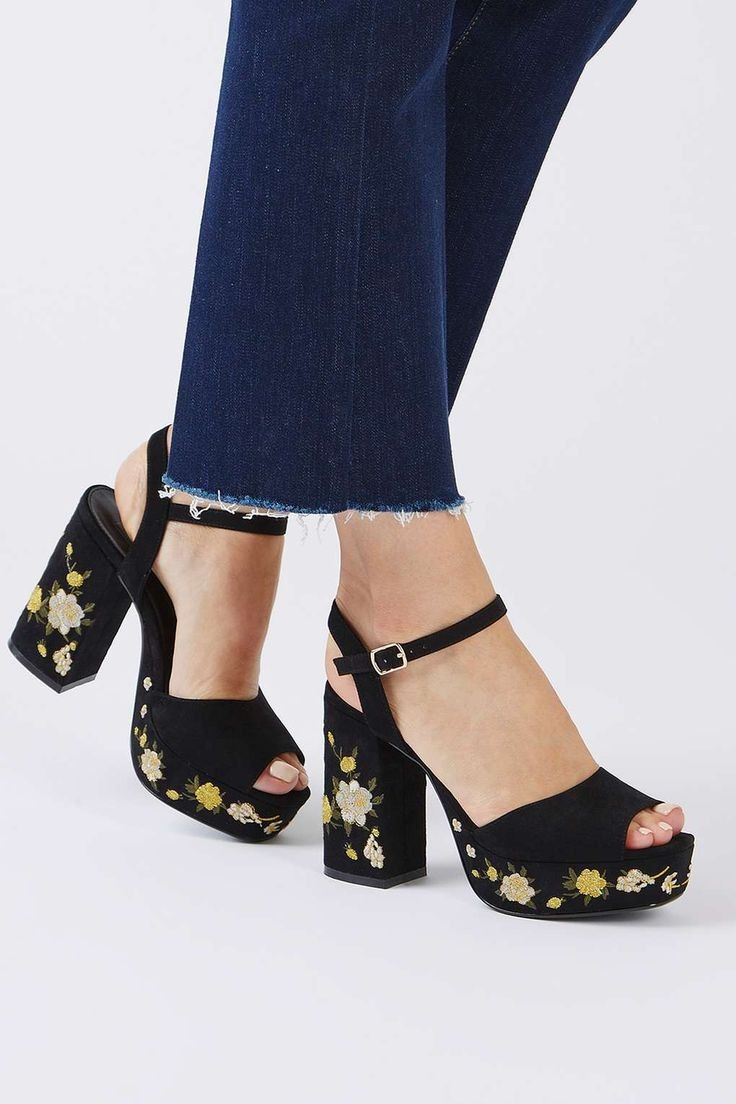 NEW TOPSHOP Magnolia Black and Yellow Embroidered Platform Heels 5.5