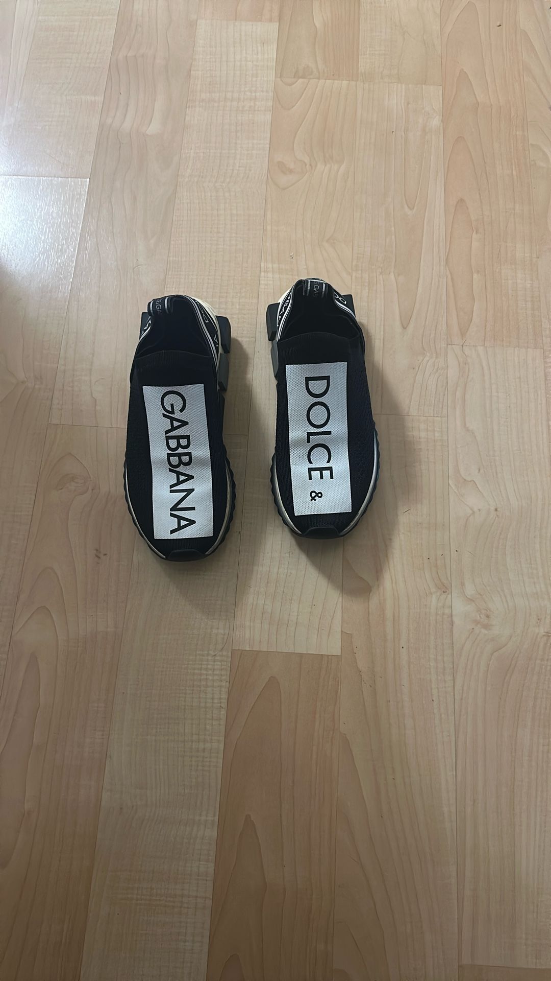 Dolce & Gabbana Size 6-7