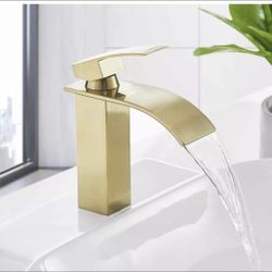 BATHROOM FAUCET