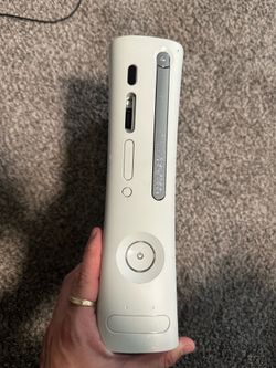 Microsoft Xbox 360 Pro 20GB Console & Cords - Matte White