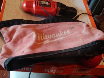 MILLWAUKEE TOOL BAG IN GOOD CONDITION
