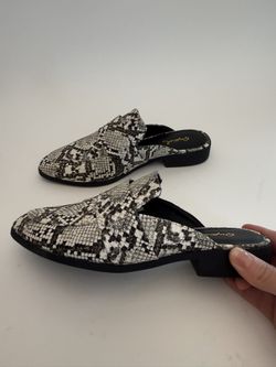 New Snake Slip-On Loafers/Flats - Size 5.5-10 