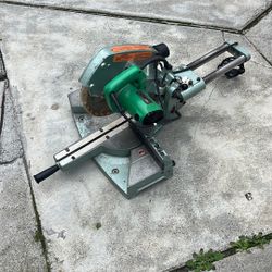 Sierra Ingletadora 8 1/2 BLADE