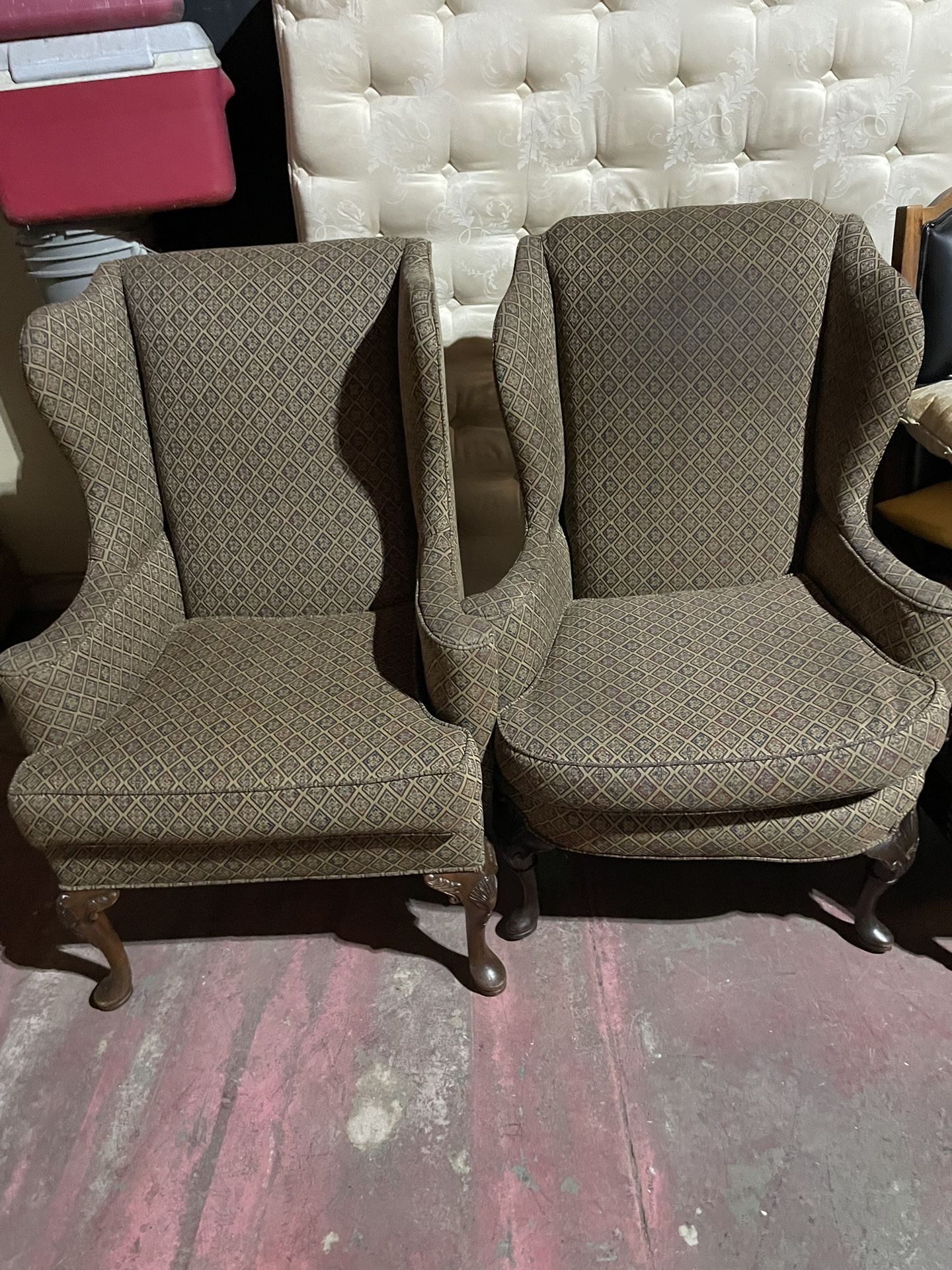 High Shoulder Chairs