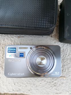 SONY DSC W570 DIGITAL CAMERA IN EXCELLENT CONDITION