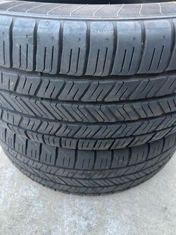 2 Llantas Usadas 275/55/20 con 75% de Vida 275/55r20 used tires ( two 2 tires Only )( Solamente 2 Llantas )