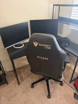 MOVING SALE — TV, TV Stand, Desk, Gaming Setup, Microwave, Air Fryer & More — MUST GO