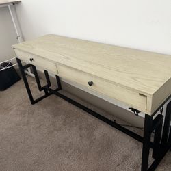 Desk With USB Port And 2 Drawers 