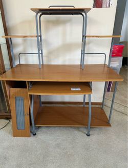 Free  Computer Desk