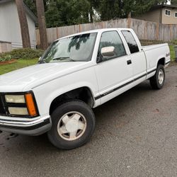 1992 GMC Sierra - Rebuilt Engine, Strong Driver, Low Annual Use 