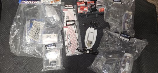Kyosho Rb6 With $$ In New Parts And Bodys (Rc Car Losi  Hpi Team Associated) 