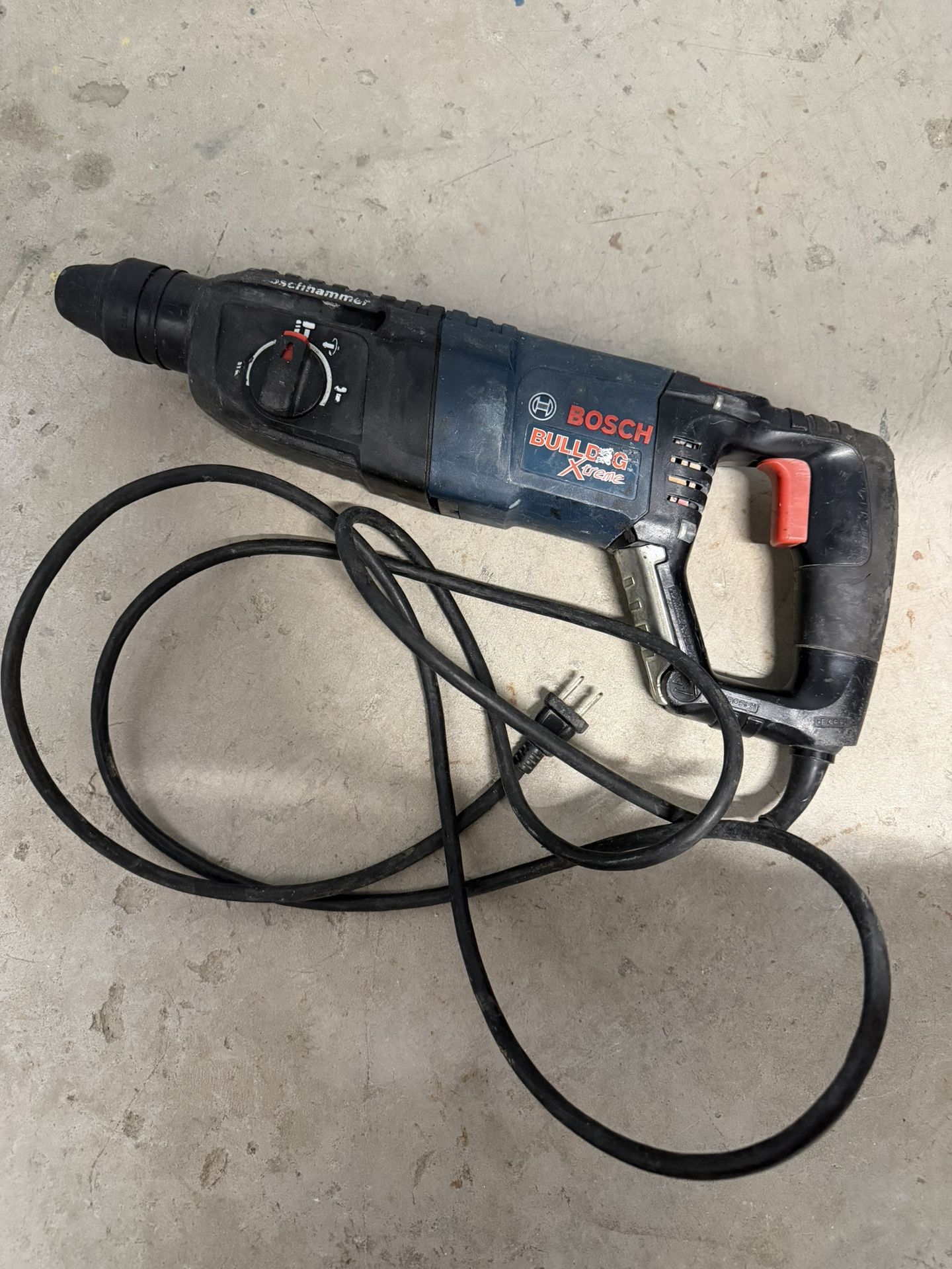 Bulldog Xtreme 8 Amp 1 in. Corded Variable Speed SDS-Plus Concrete/Masonry Rotary Hammer Drill