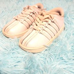 K Swiss size 5.5 Toddler Sneaker