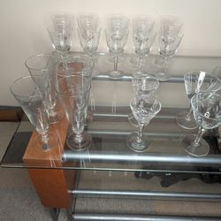 Vintage Libbey Etched Leaf Stemware – 18-Piece Set (Excellent Condition)