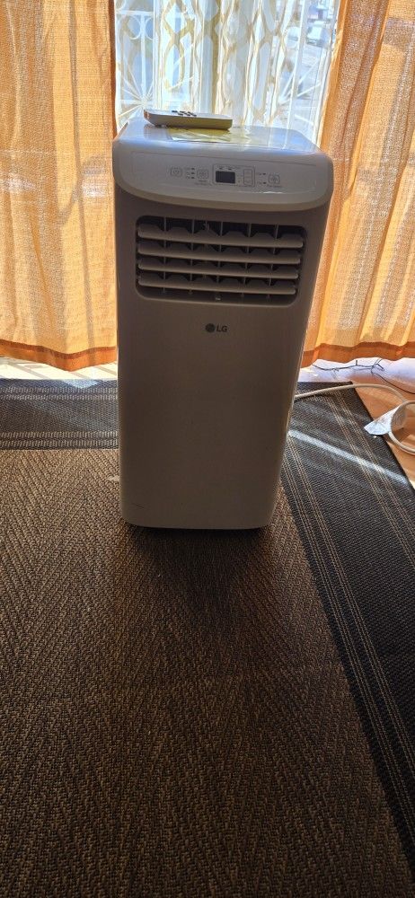 LG PORTABLE Air Conditioner 6,000 BTU