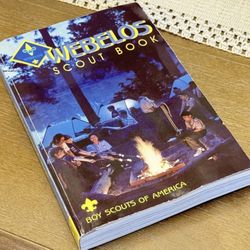 Webelos Scout Book - Boy Scouts of America - Vintage 1(contact info removed)(contact info removed)2