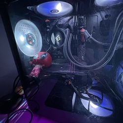 Gaming Pc (Specs in desc. Will do trades)