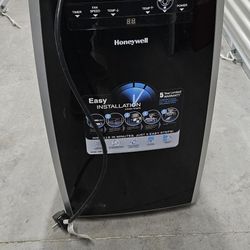 Honeywell 12,000 BTU Portable AC/Dehumidifier/Fan Unit