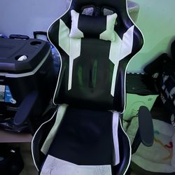 GAMING CHAIR 