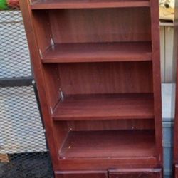 Shelf / Cabinet