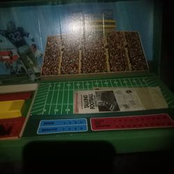 1971 First Talking Football Game Mint Condition 
