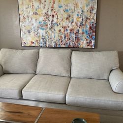 Very Nice couch Sofa 3 Seater Non Smoking Home