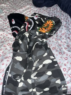 Bape shark hoodie online glow in the dark