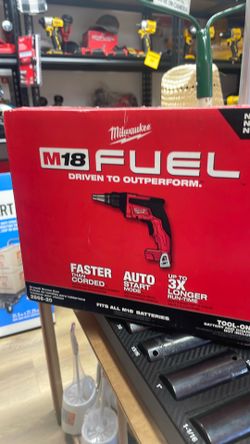 New Milwaukee fuel M18 DRYWALL SCREW GUN-2866-20 tool only and only pick up