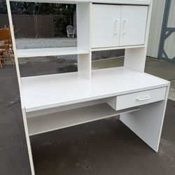 Desk / Tv Stand  I Won’t Answer To .. ITS AVAILABLE 