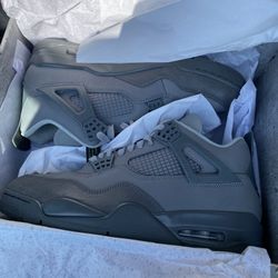 Jordan 4 “Wet cement”