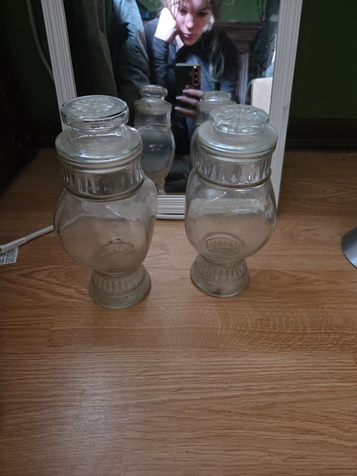 Vintage Apothecary Jar w/rubber-glass stopper 9 inches tall Good Condition.